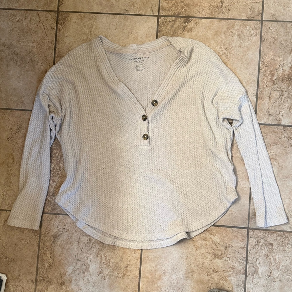 American Eagle Cream Sweater